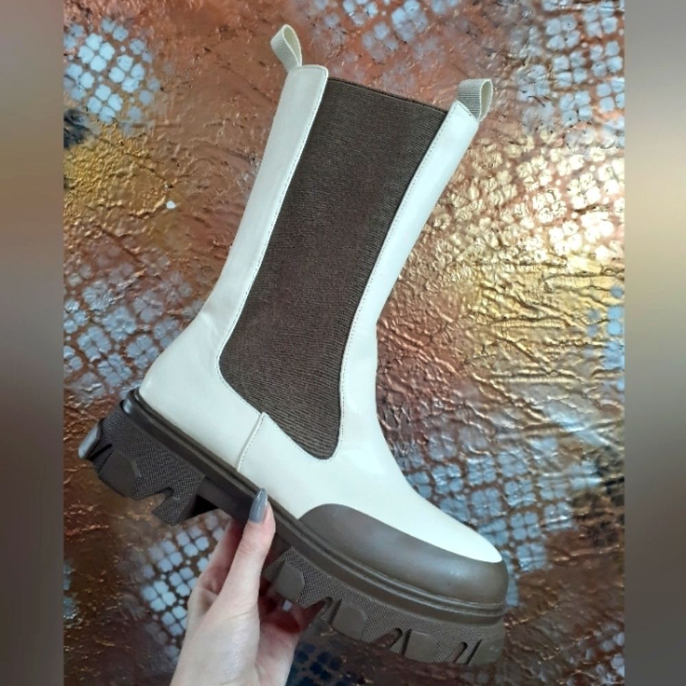 NWT Public Desire Lug Sole Boots - Picture 3 of 16